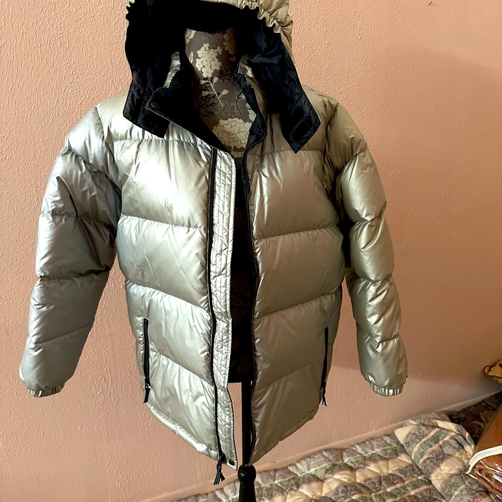 Silver puffer jacket goose down